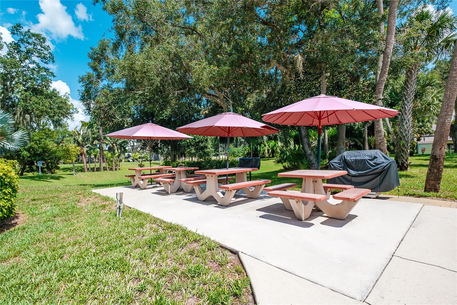 OAK FORREST - Residential