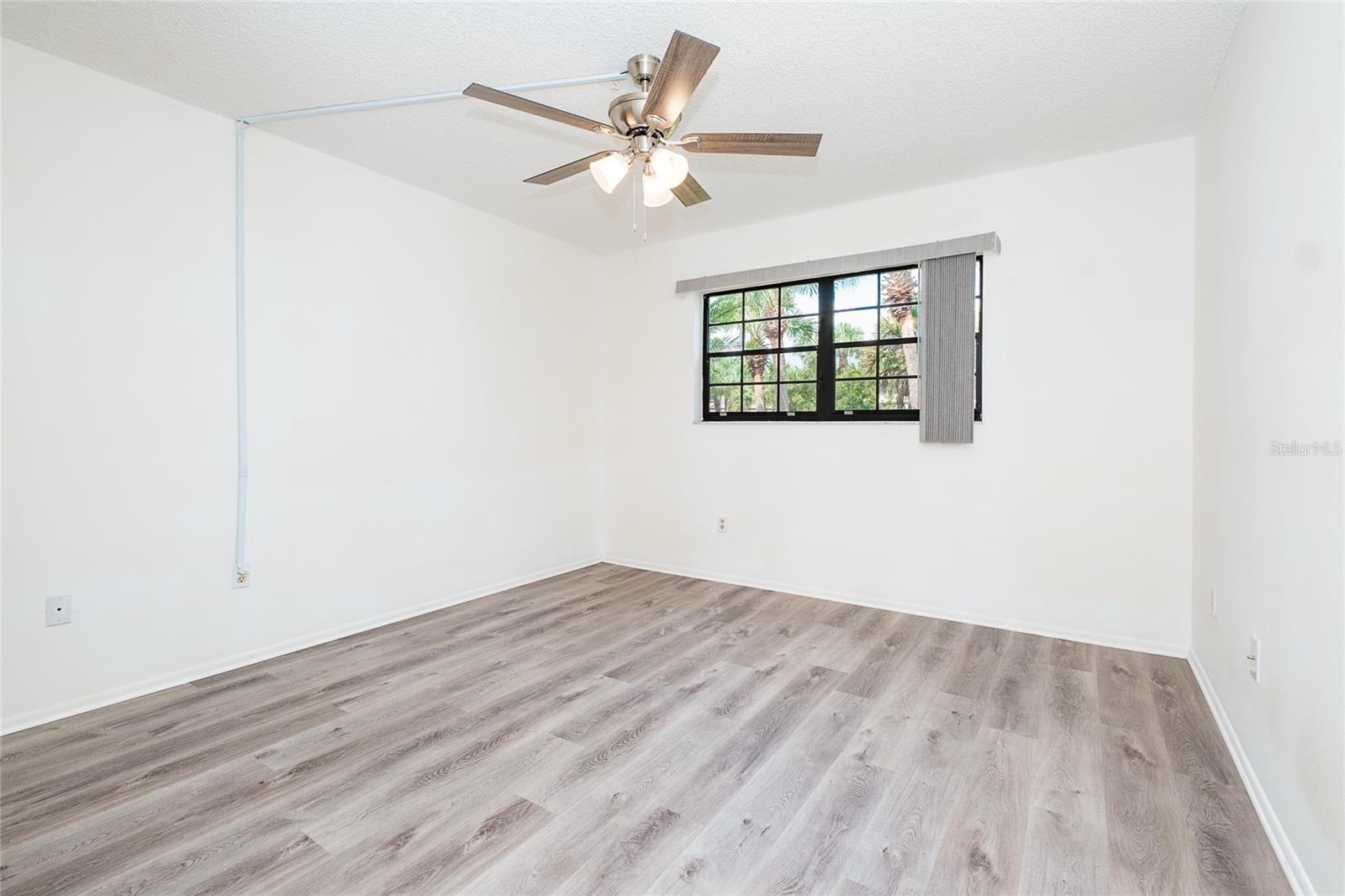 OAK FORREST - Residential