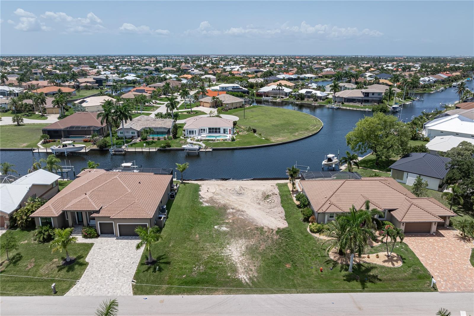 PUNTA GORDA ISLES SEC 14 - Land
