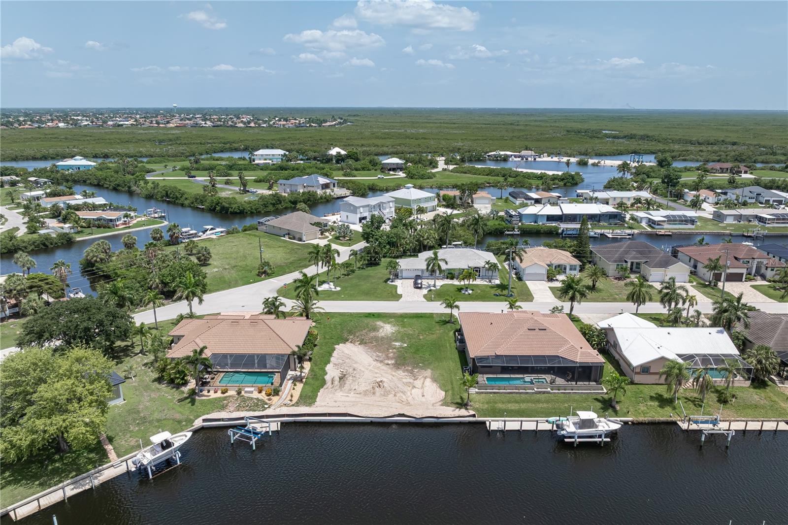 PUNTA GORDA ISLES SEC 14 - Land