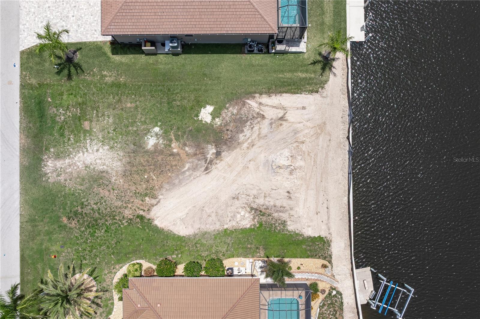 PUNTA GORDA ISLES SEC 14 - Land