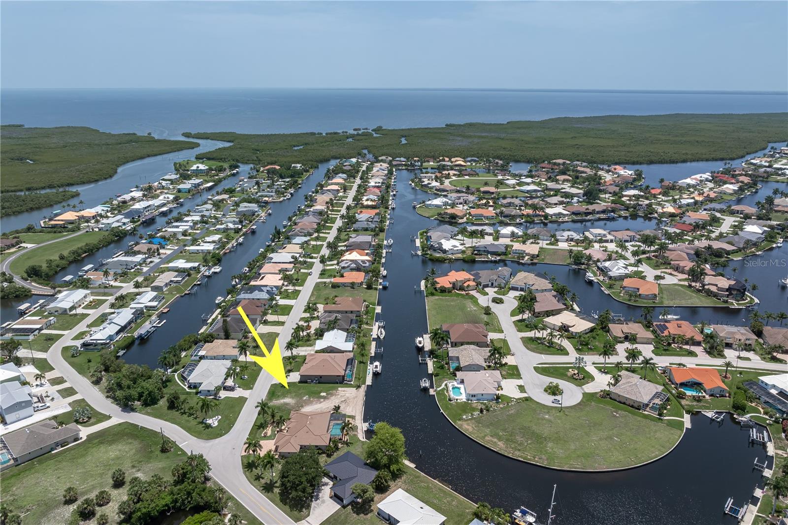 PUNTA GORDA ISLES SEC 14 - Land
