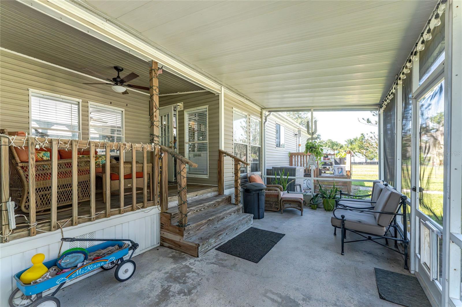 COUNTRY SHORES SEC 01 - Residential
