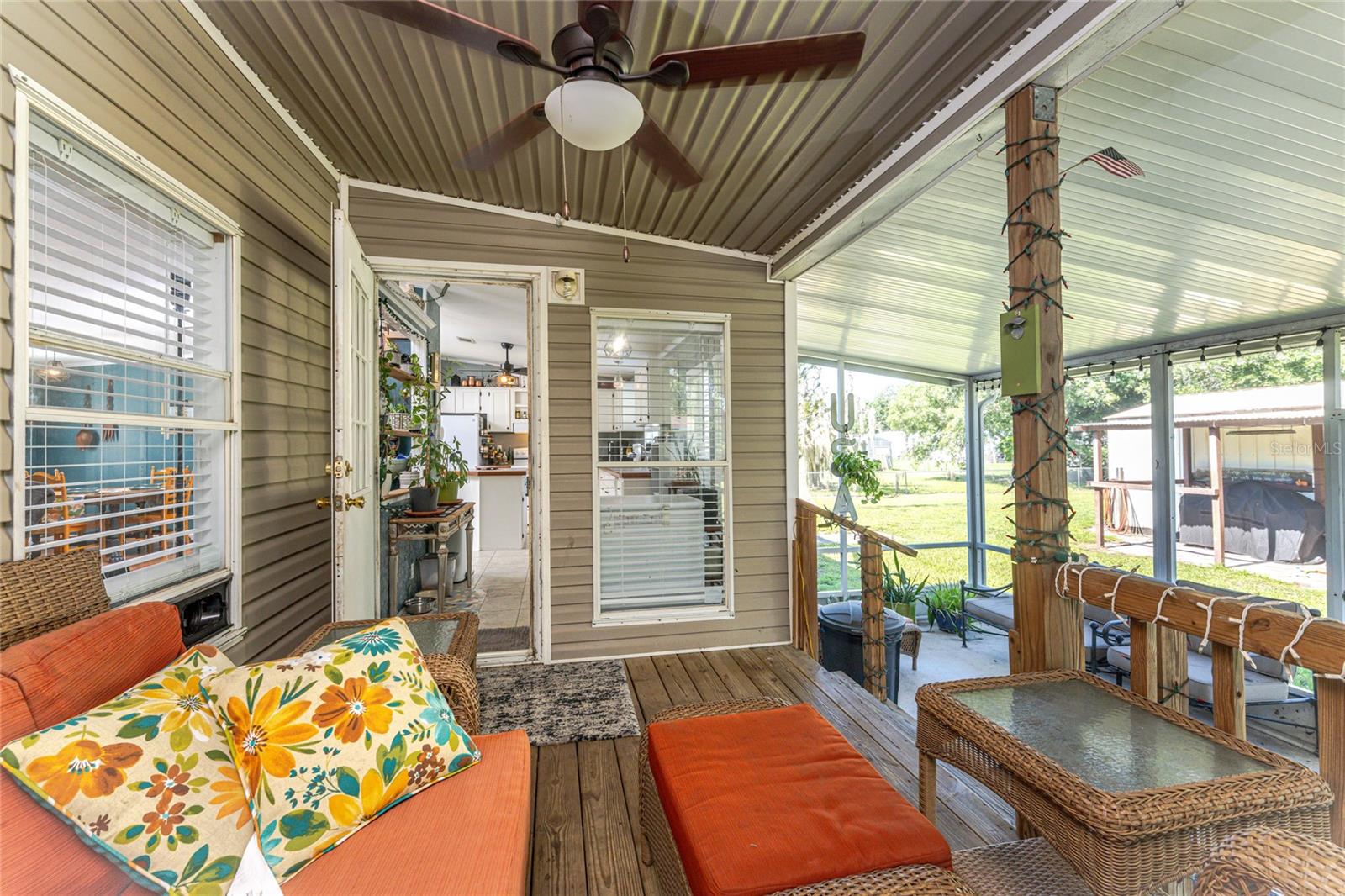 COUNTRY SHORES SEC 01 - Residential