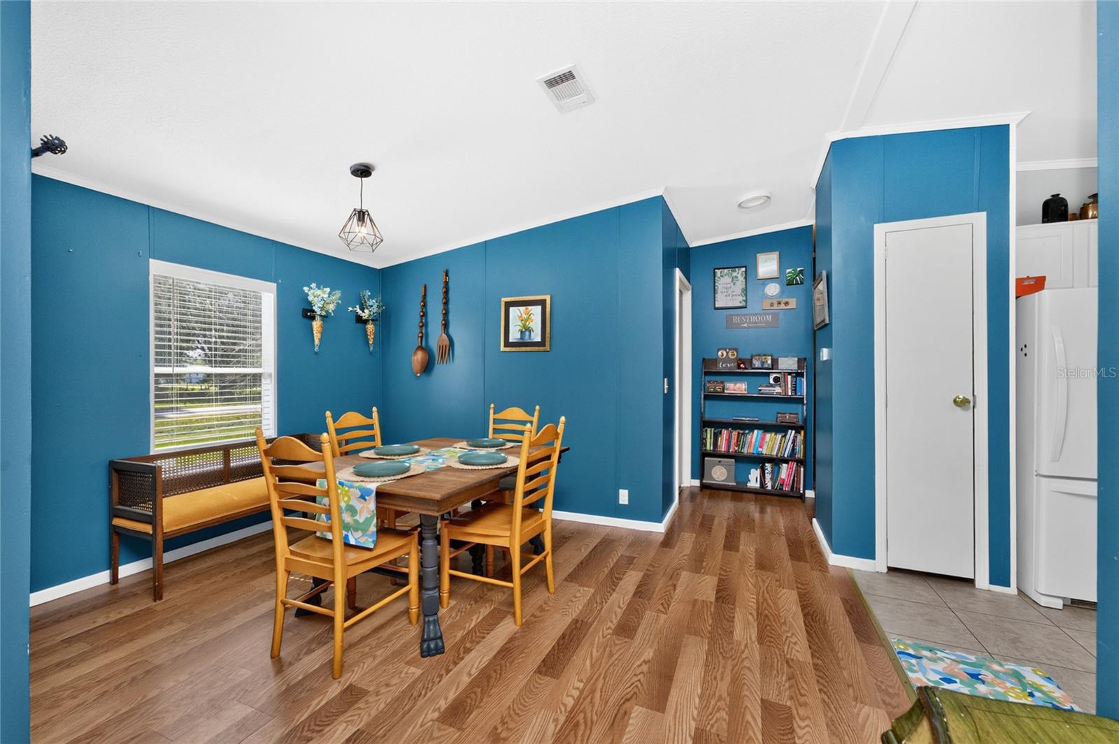 COUNTRY SHORES SEC 01 - Residential