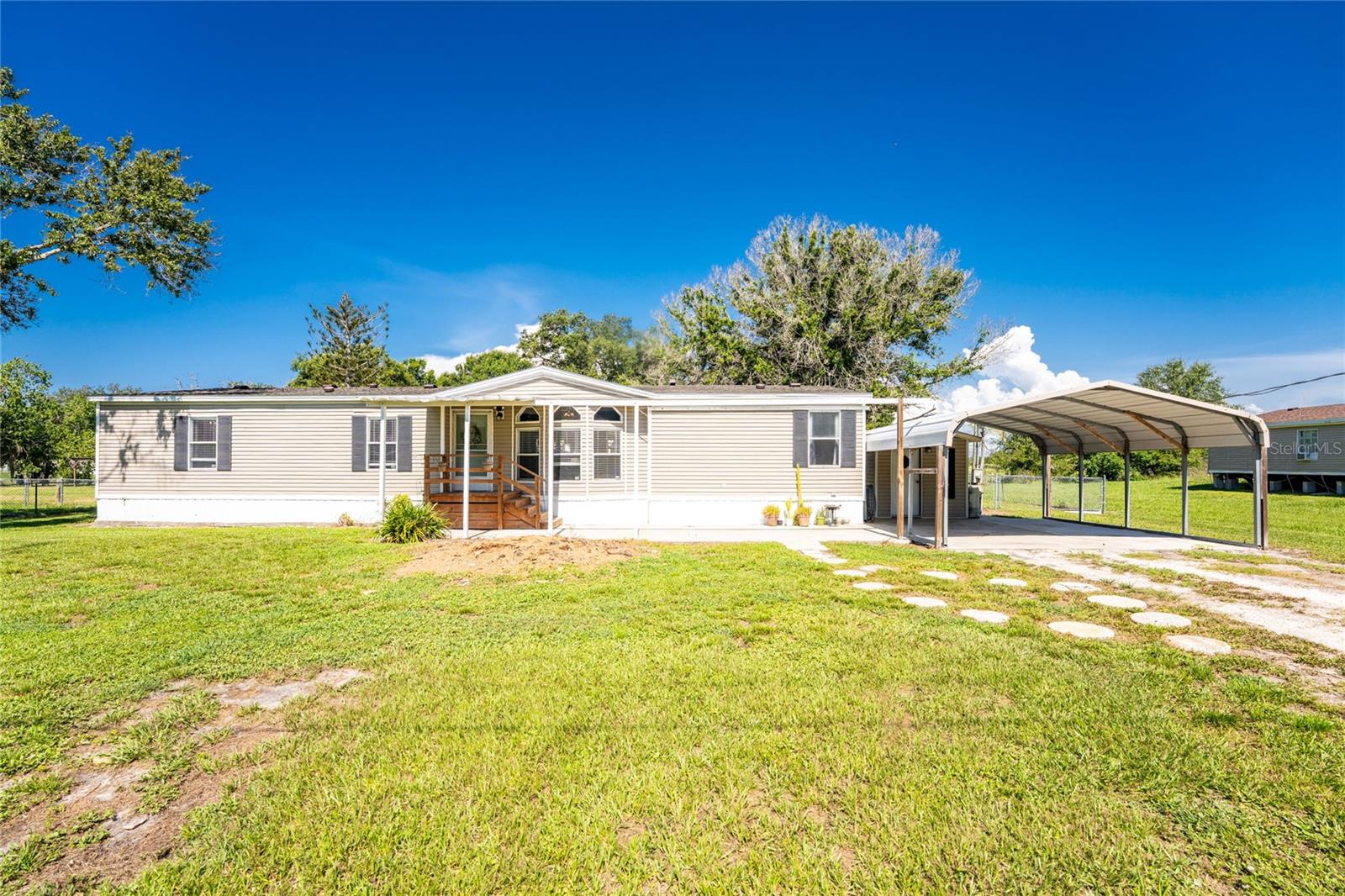 COUNTRY SHORES SEC 01 - Residential