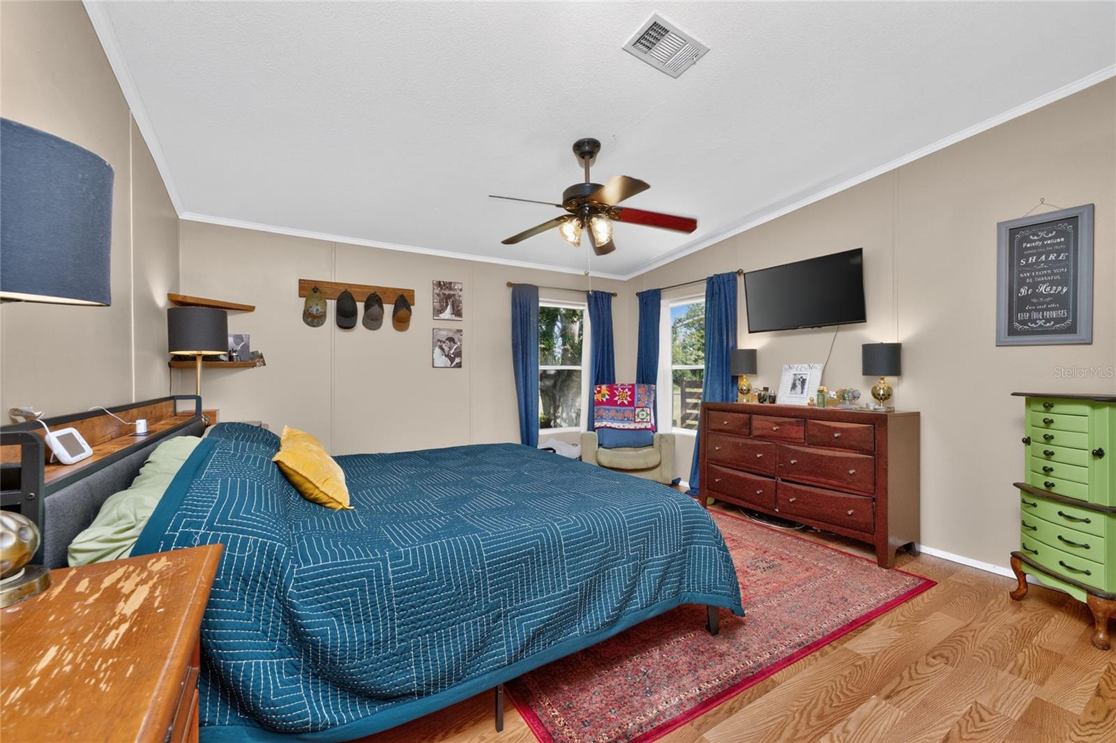 COUNTRY SHORES SEC 01 - Residential