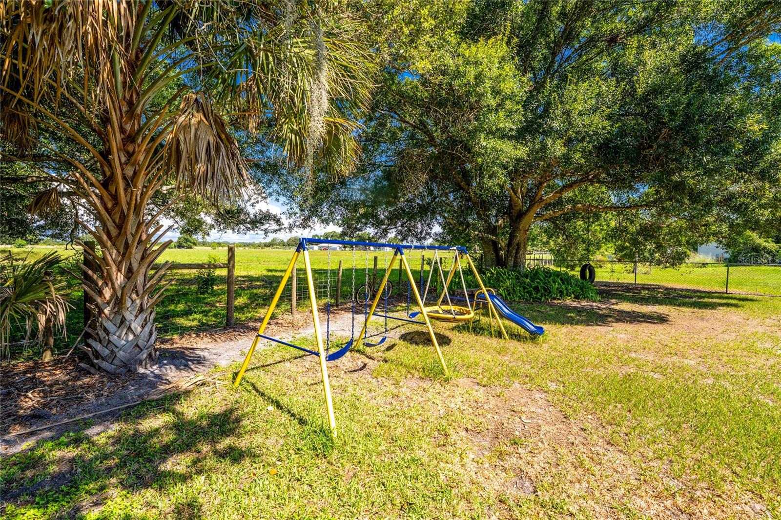COUNTRY SHORES SEC 01 - Residential