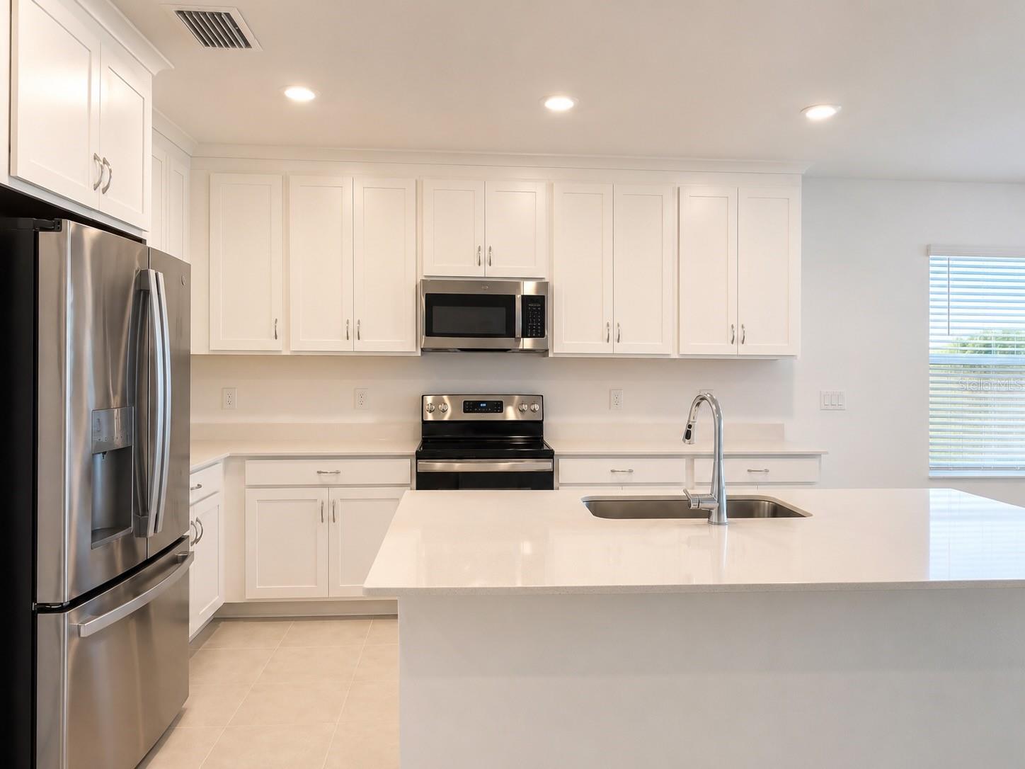 SUMMERWOODS - Residential Lease