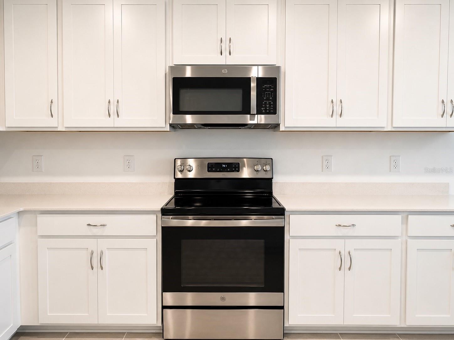 SUMMERWOODS - Residential Lease