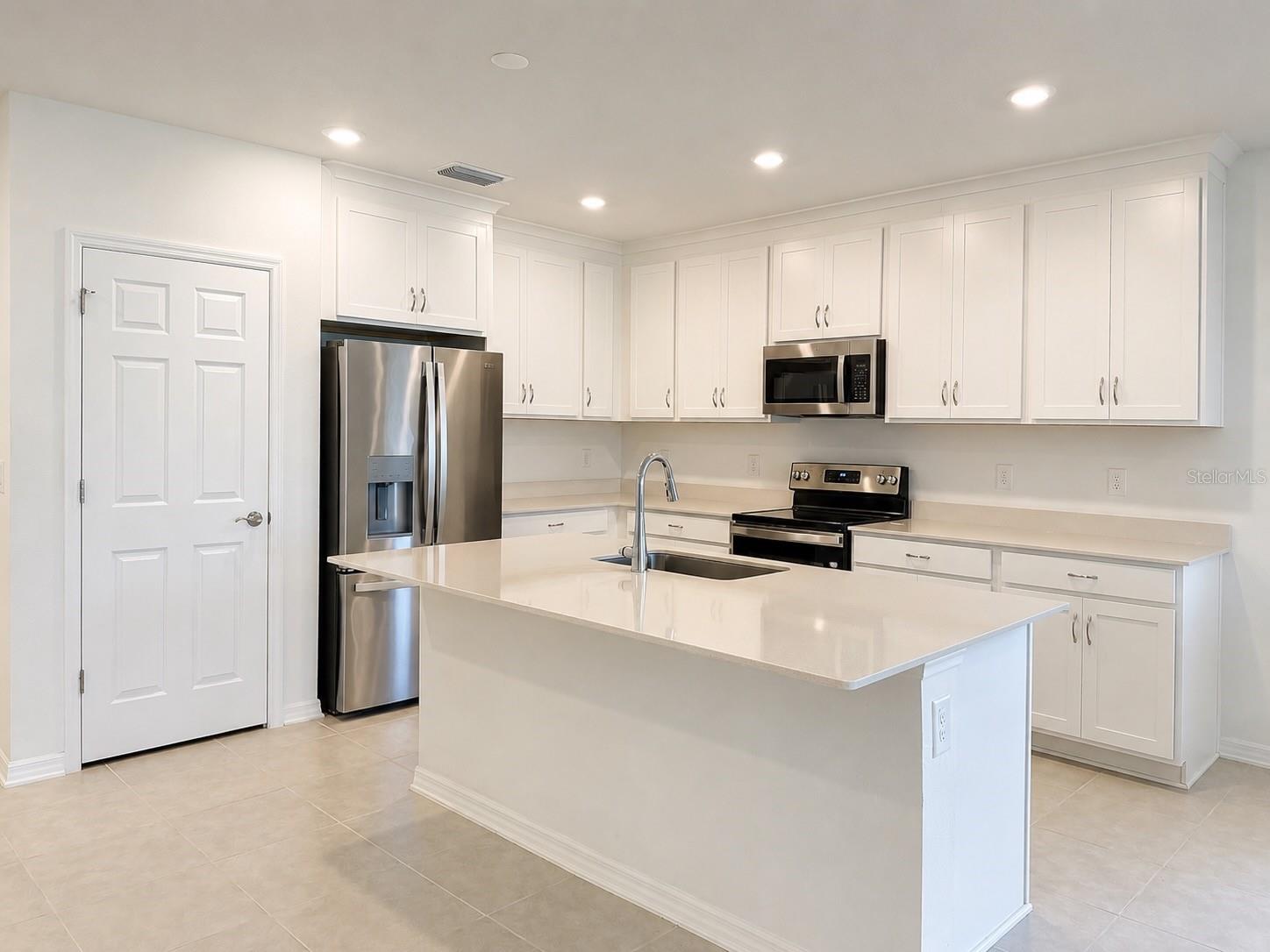 SUMMERWOODS - Residential Lease