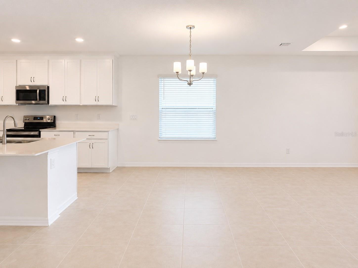 SUMMERWOODS - Residential Lease