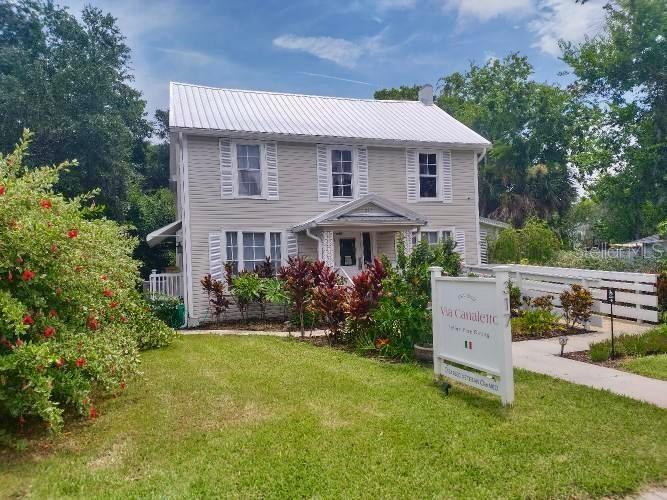 DAUGHERTYS NEW SMYRNA - Commercial Sale