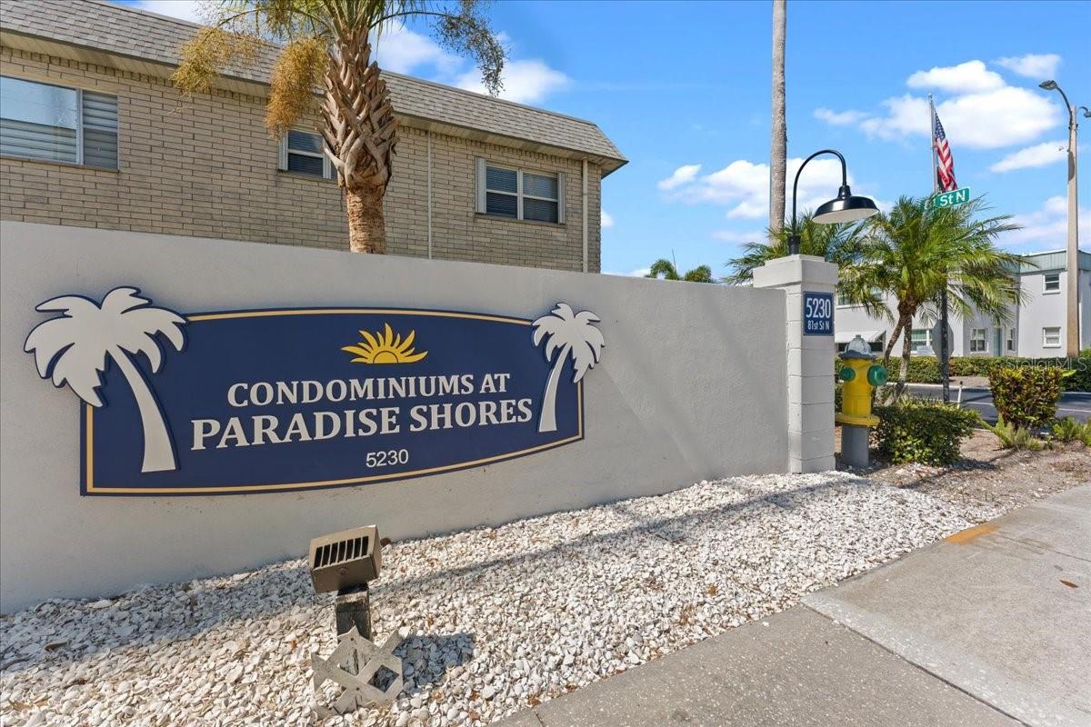 PARADISE SHORES - Residential