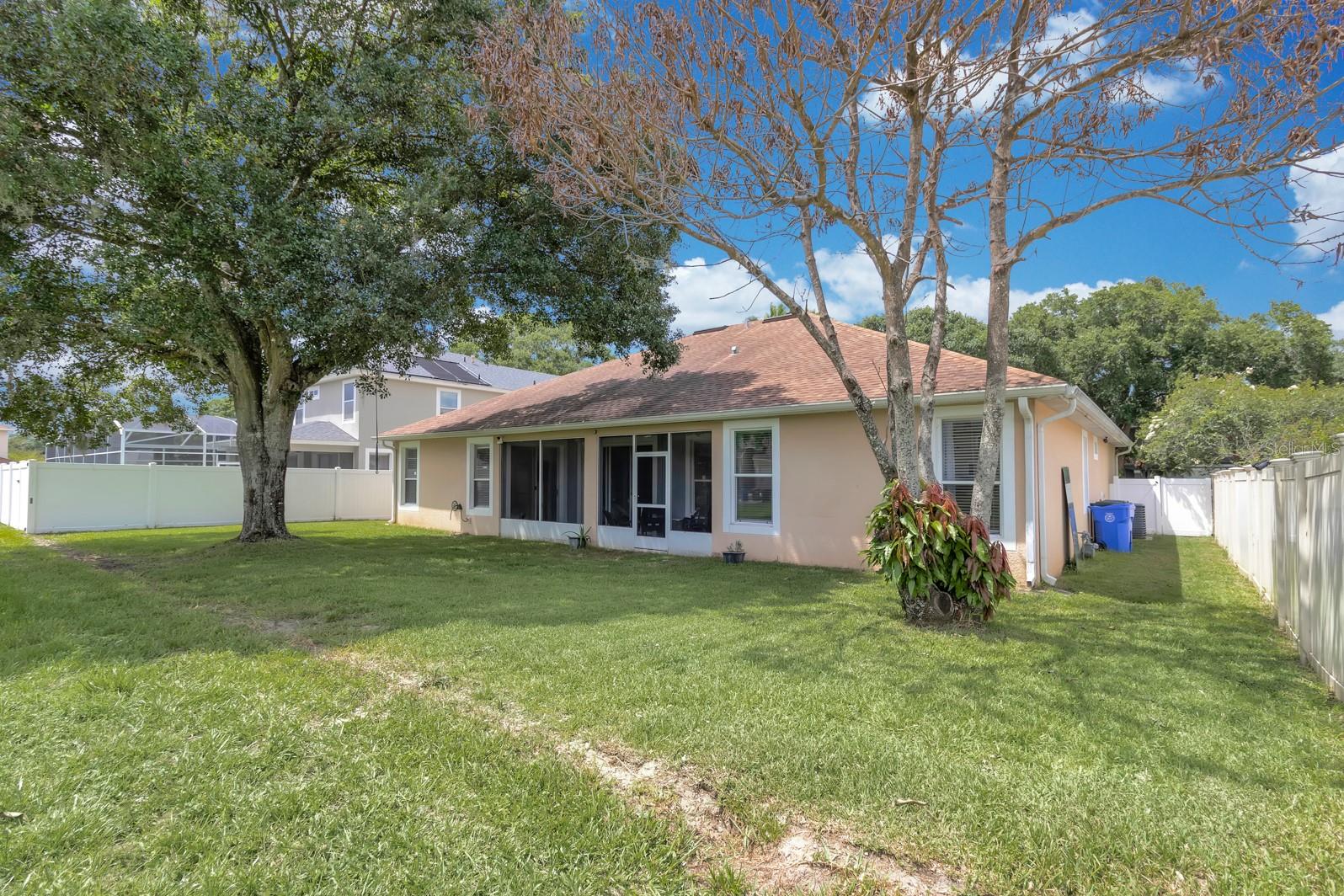 CHAPMAN GROVES - Residential
