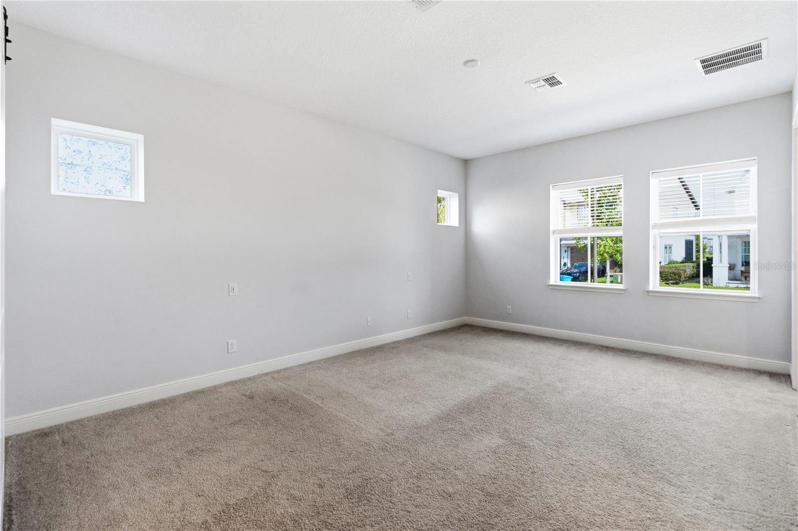 LAUREATE PARK PH 9 - Residential Lease