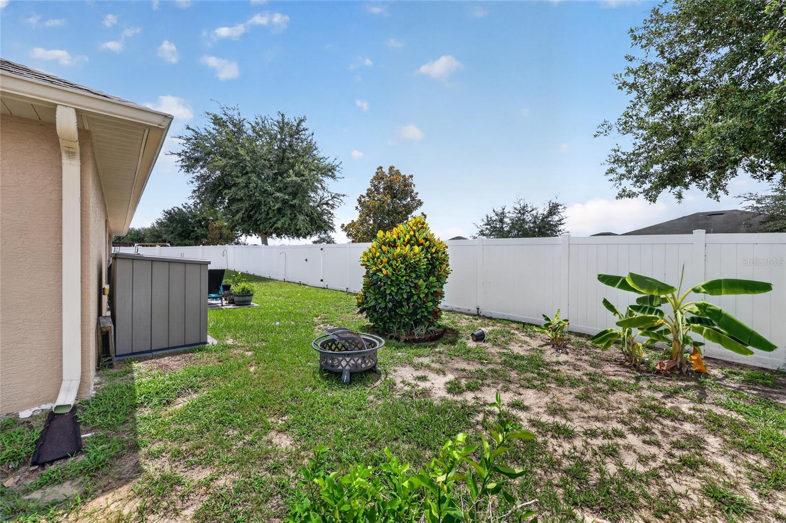 MEADOW GLEN UN 4 - Residential