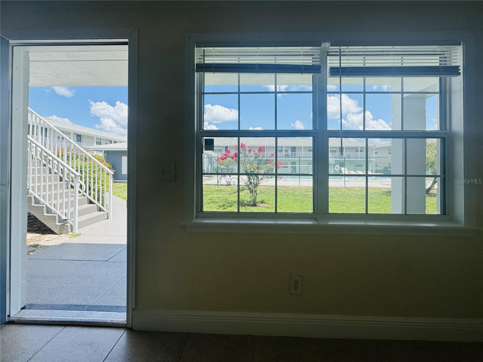 MOUNT DORA MOUNT DORA COMMONS CONDO - Residential