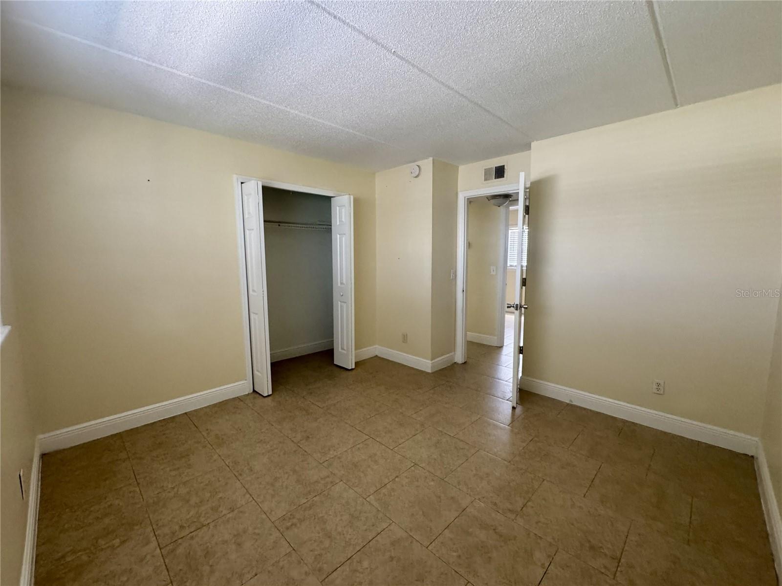 MOUNT DORA MOUNT DORA COMMONS CONDO - Residential