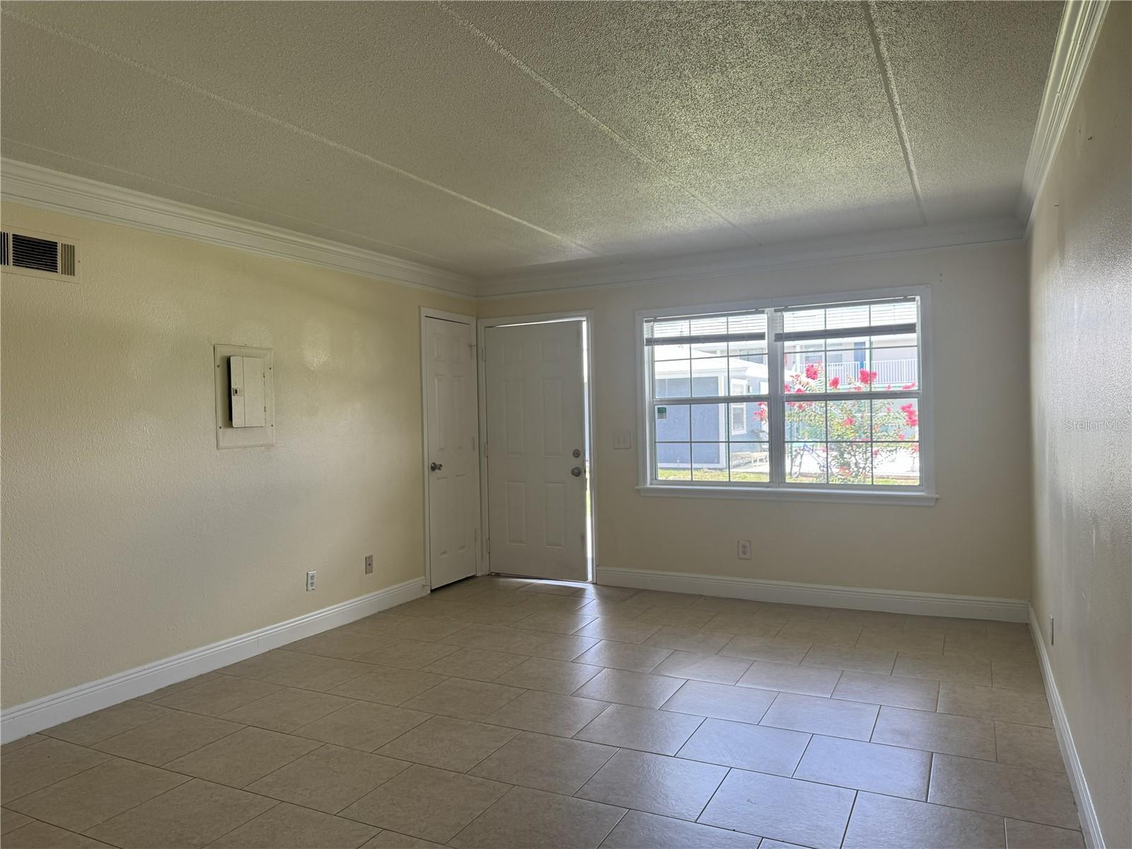 MOUNT DORA MOUNT DORA COMMONS CONDO - Residential