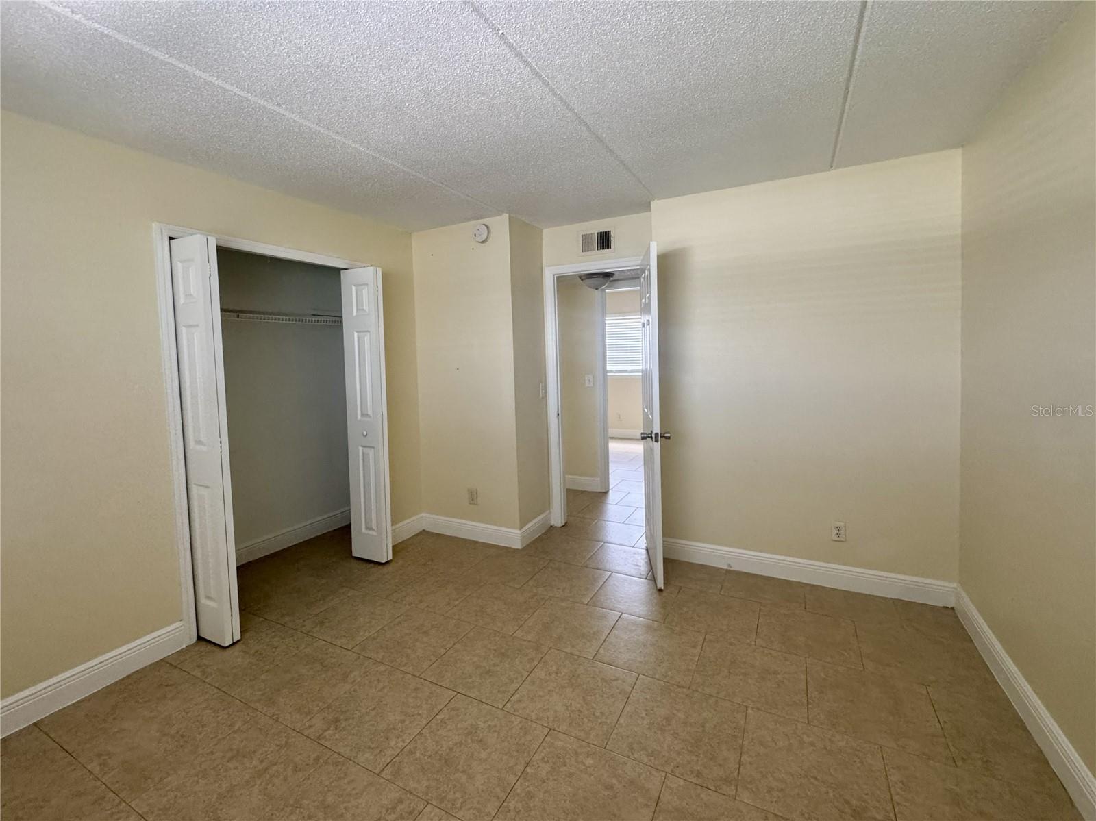 MOUNT DORA MOUNT DORA COMMONS CONDO - Residential