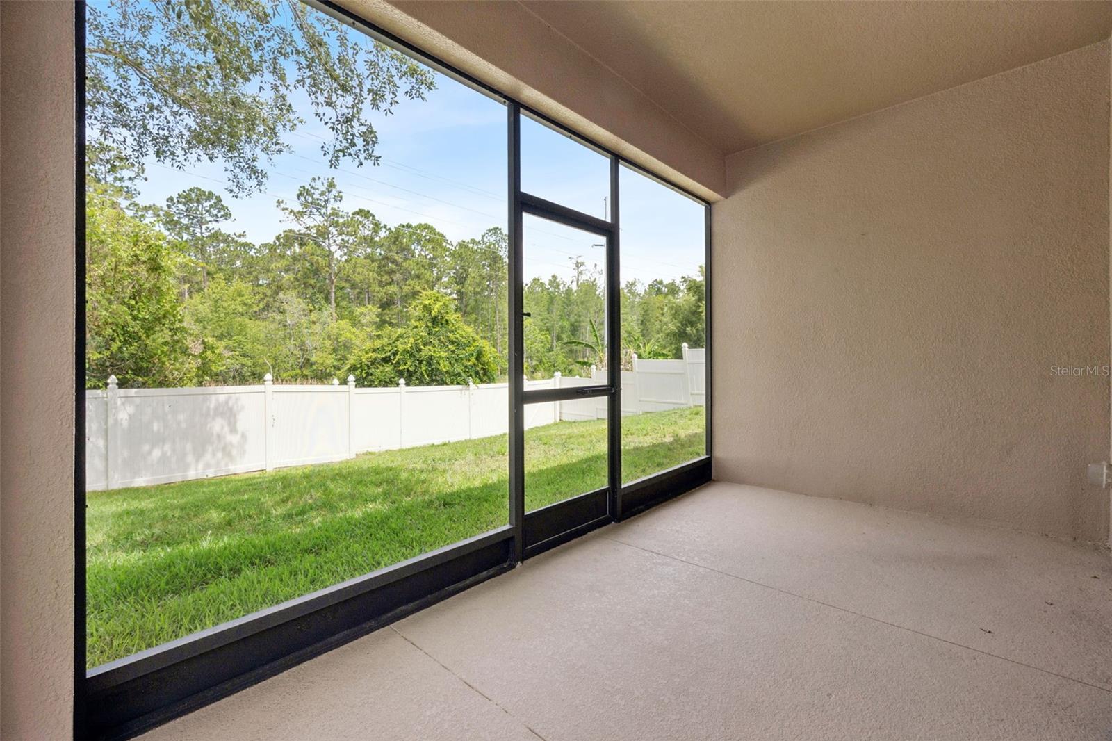 LAKES/WINDERMERE-PEACHTREE - Residential