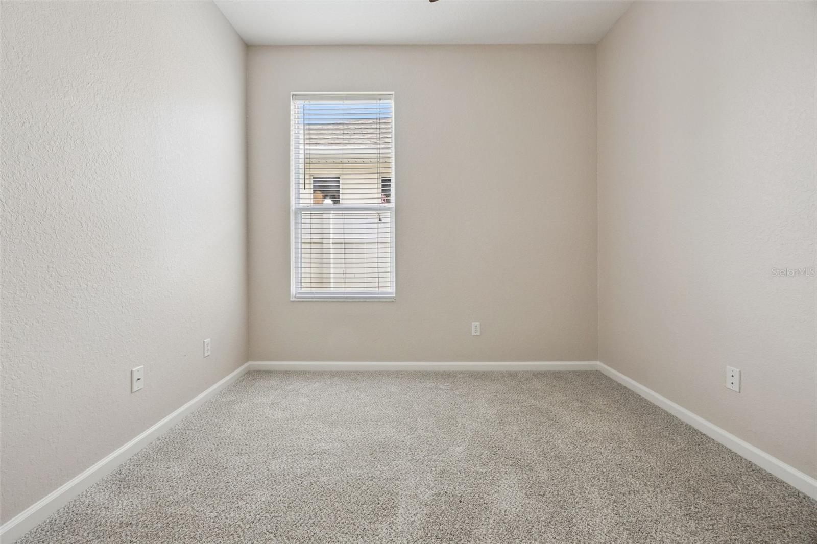 LAKES/WINDERMERE-PEACHTREE - Residential
