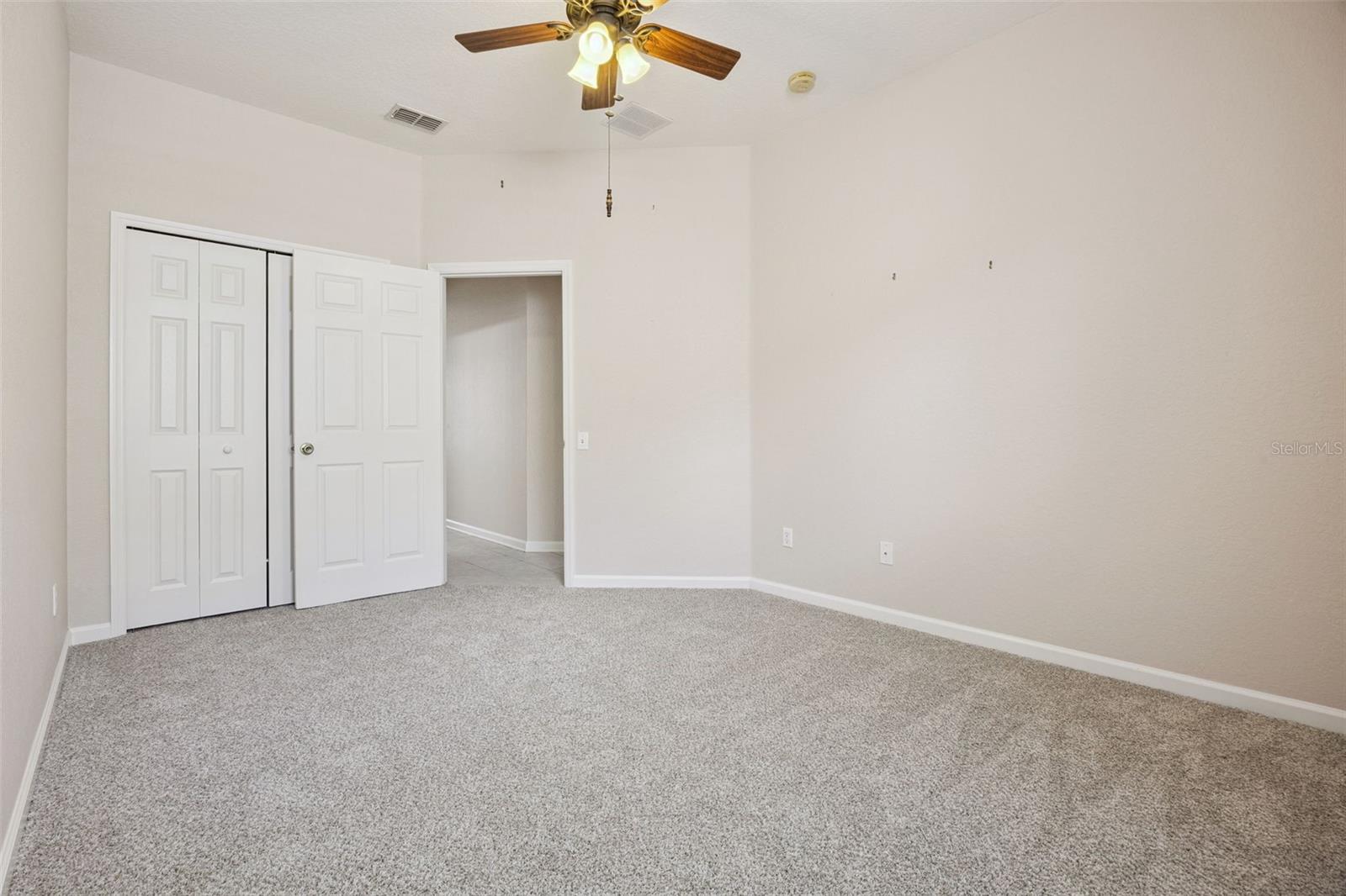 LAKES/WINDERMERE-PEACHTREE - Residential
