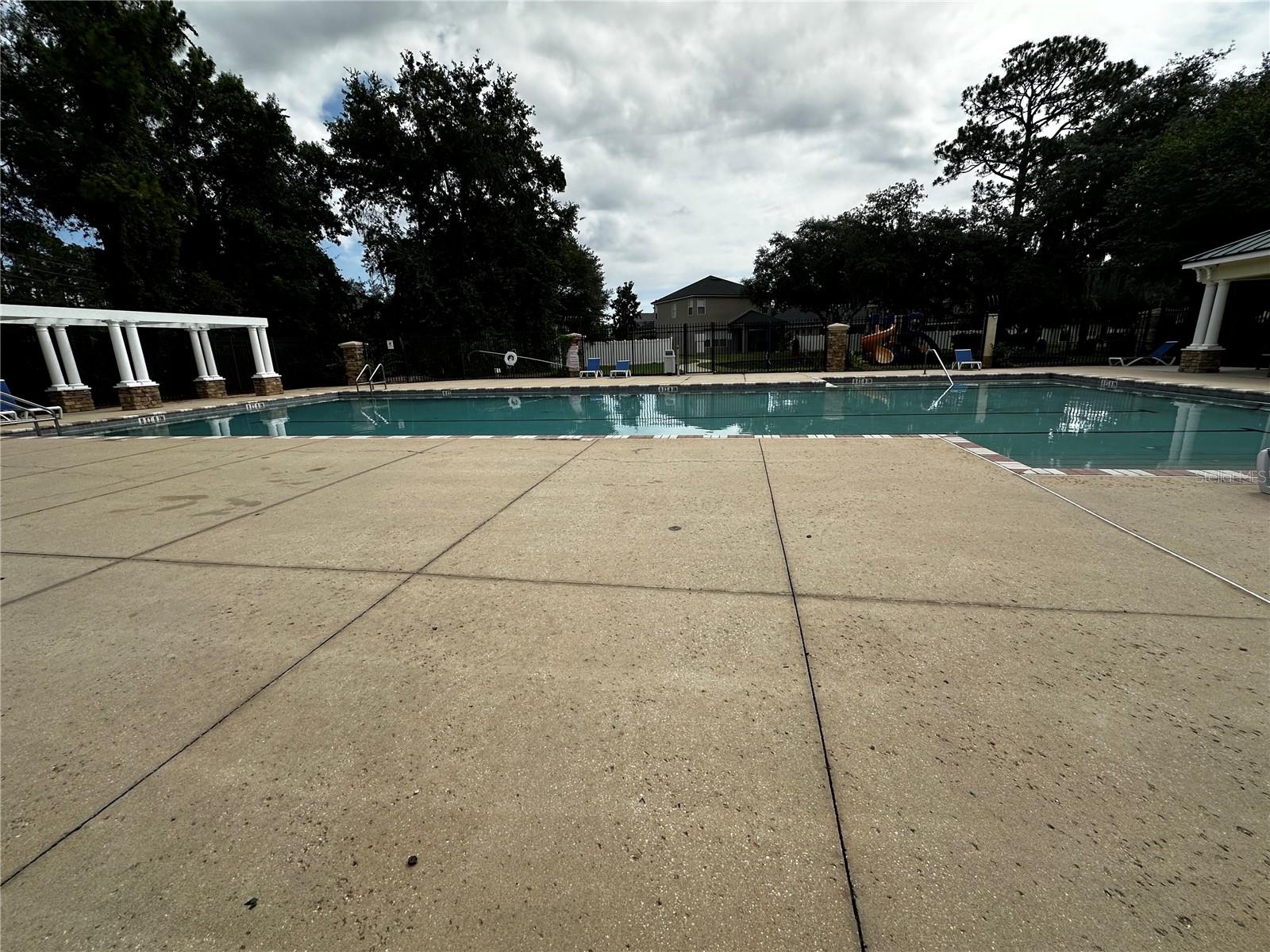 LAKES/WINDERMERE-PEACHTREE - Residential