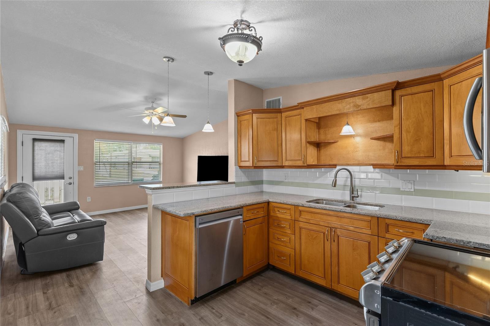 SPRING LAKE SUB ADD 1 - Residential