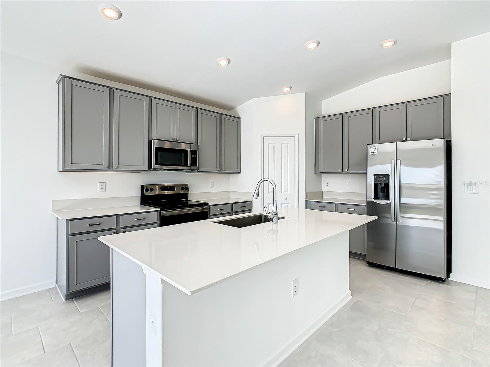 CASCADES PHASES 1A AND 1B - Residential