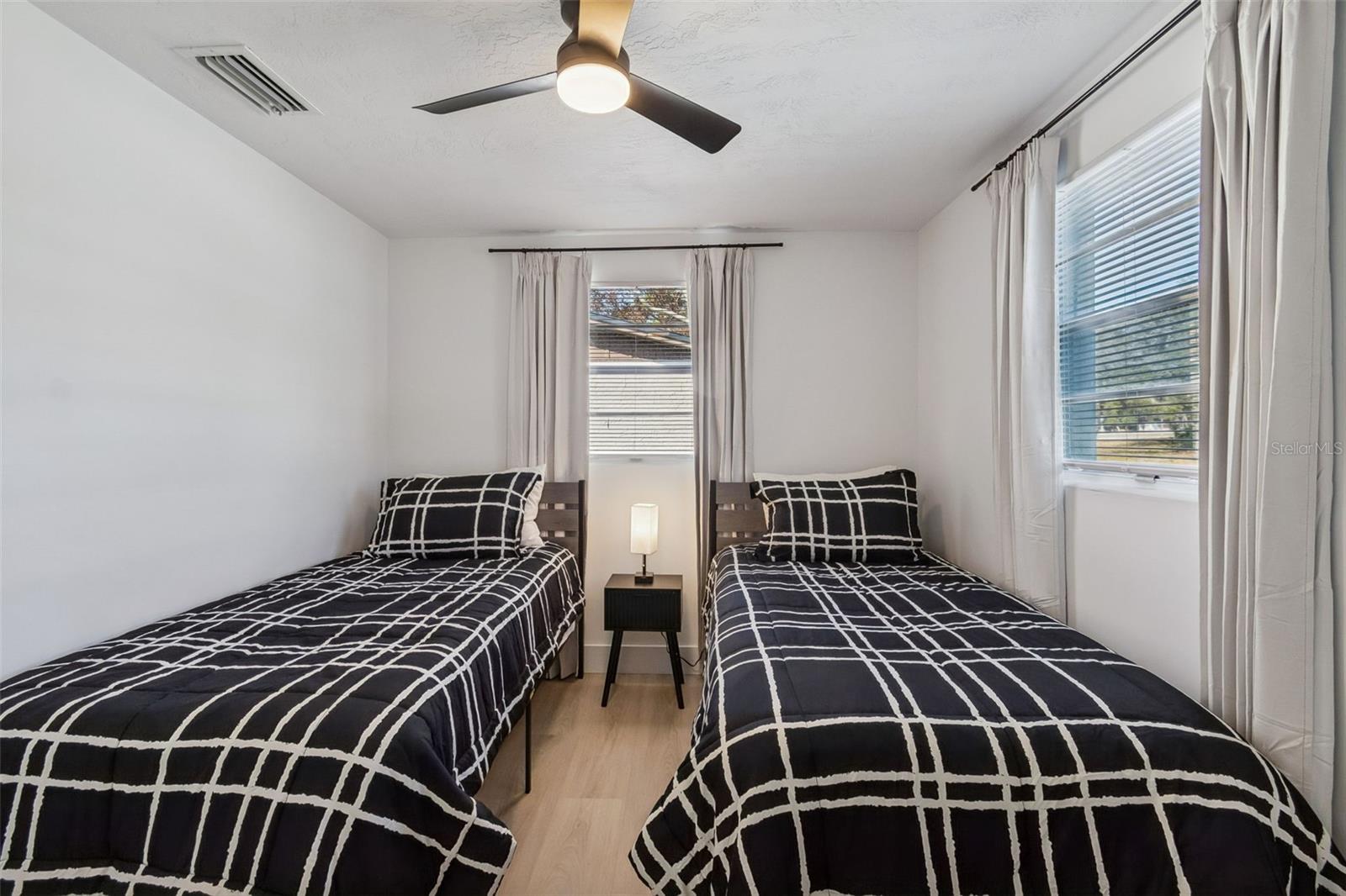 RIDGECREST ACRES - Residential Lease