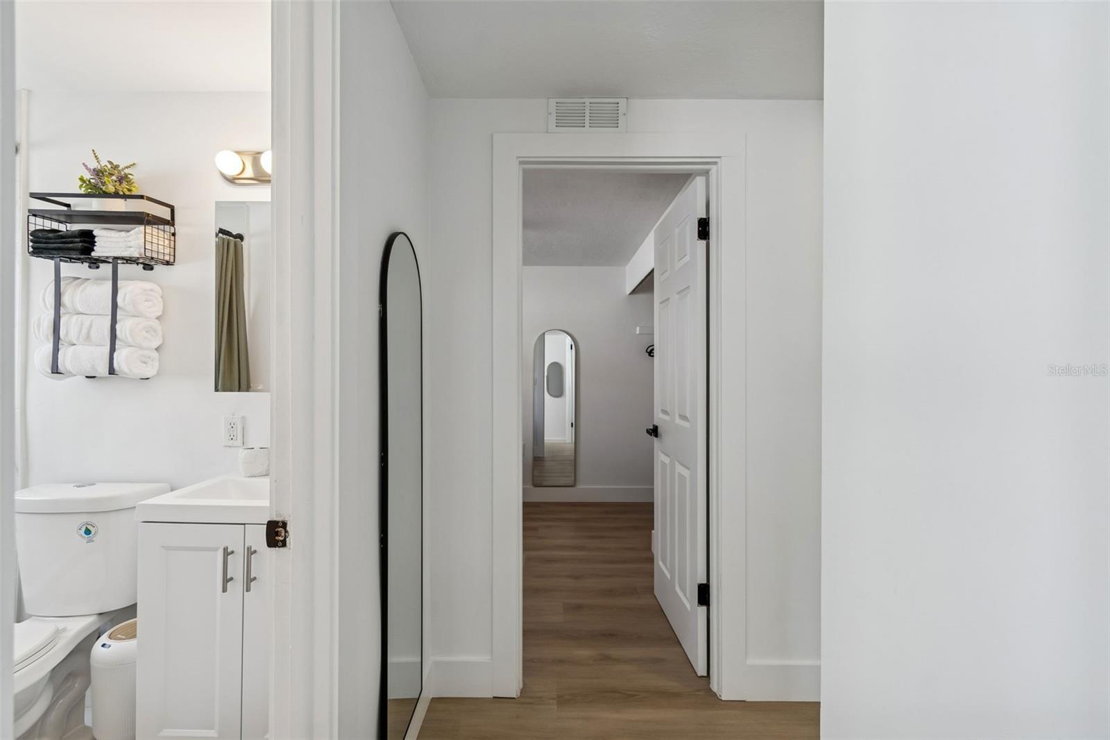 RIDGECREST ACRES - Residential Lease