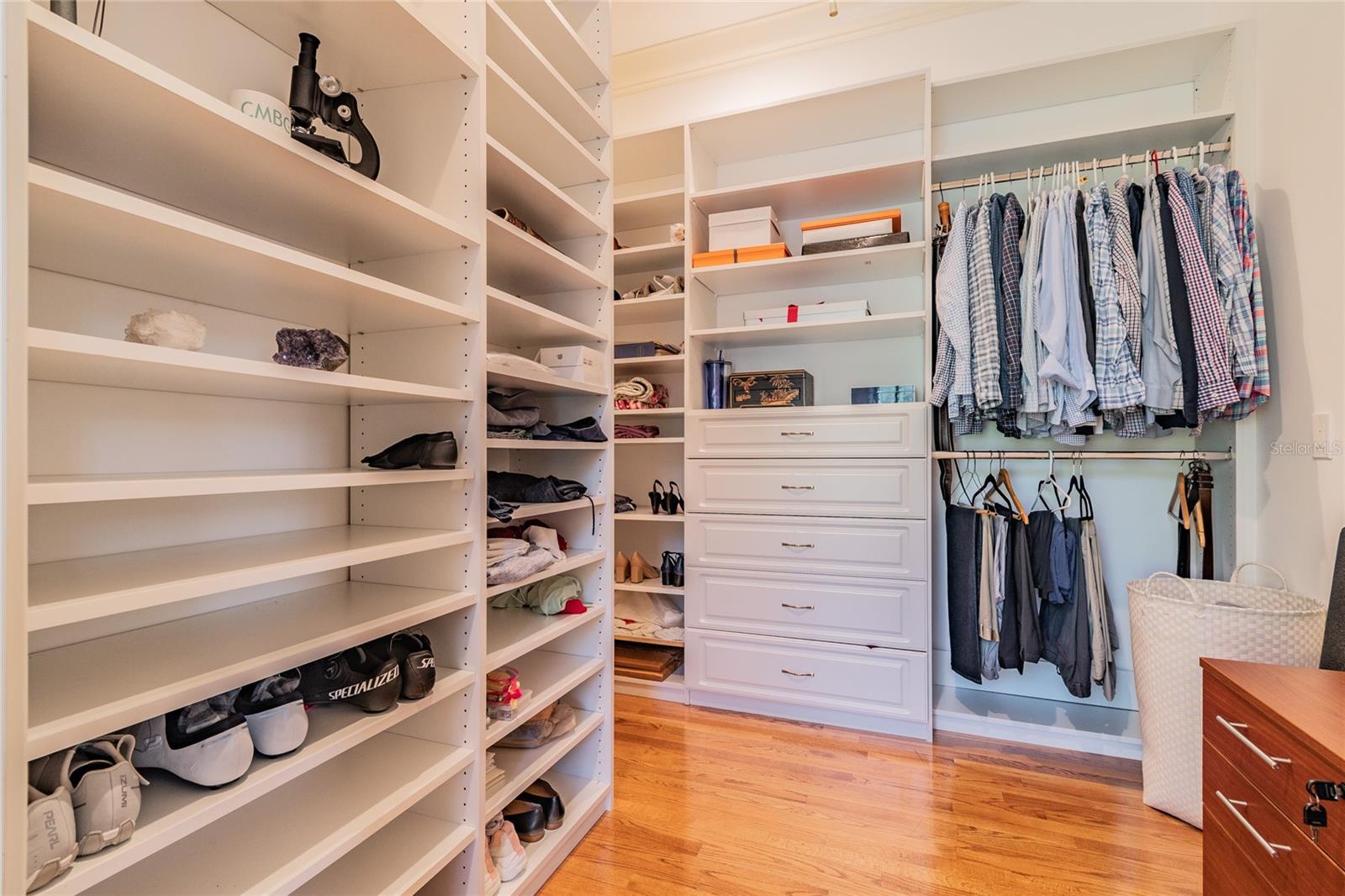 HYDE PARK WEST - Residential Lease