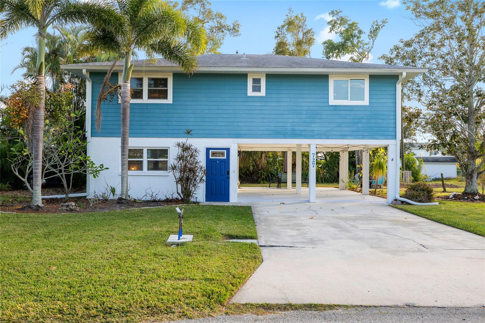 Welcome to Boaters' Paradise--this home is perfect for boaters, beach-goers, fishing fanatics, and families alike! Conveniently located one block from a private community boat ramp, this home offers fast, easy water access. This Palmetto home is 8 minutes away from Terra Ceia Bay--a top location for snook, redfish, trout, and tarpon fishing! With only a 12 minute drive to the Skyway Fishing Pier, a 15 minute drive to Emerson Point Preserve, and approximately 30 minutes away from Anna Maria Island, Holmes Beach, and St. Pete Beach, you’re never far from breathtaking sunsets, outdoor adventures, and the vibrant coastal lifestyle that makes this area so desirable. 

Nestled in the sought-after Palmetto-Point community, this lovely 3-bedroom, 2-bath home (2nd floor) in a non-deed restricted neighborhood includes both a newly added bonus room and a utility room (1st floor). Additionally there's beautiful landscaping, a great outdoor space where you can gather around the firepit, extra storage space with a detached shed, and ample sheltered parking with room for four vehicles. 

The AC was updated in 2022, fresh carpeting was installed in 2023, and the kitchen is clean and inviting with elegant granite countertops, a breakfast bar, and a cozy eat-in space. The primary bedroom ensuite bathroom was renovated in 2018 with laminate floors and the roof was updated in 2018 as well. 

Whether you're looking for your dream home or in search of an impeccable investment property, you've come to the right place!