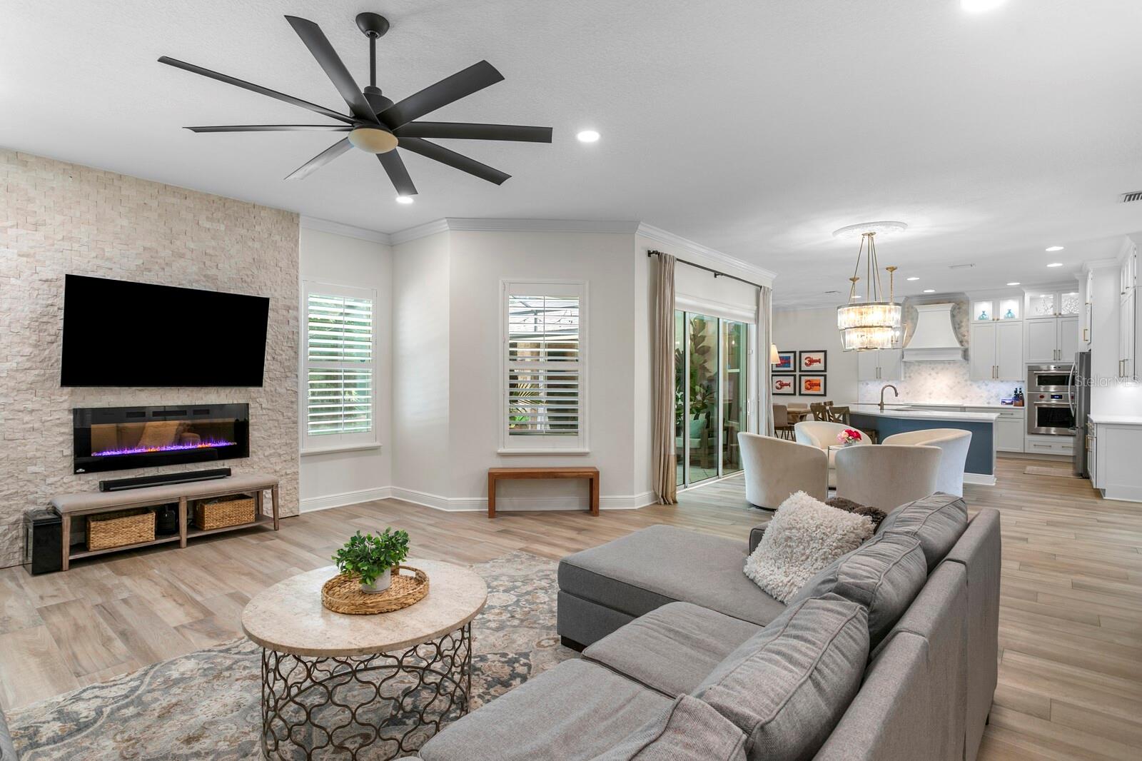 NINE EAGLES UNIT ONE SEC I - Residential