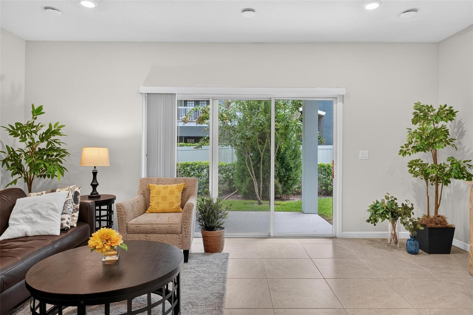 GRAYSON SQUARE - Residential