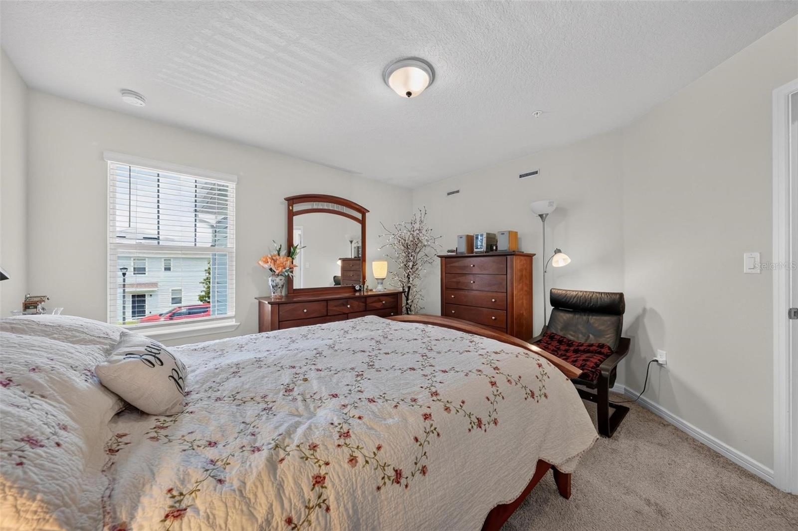 GRAYSON SQUARE - Residential