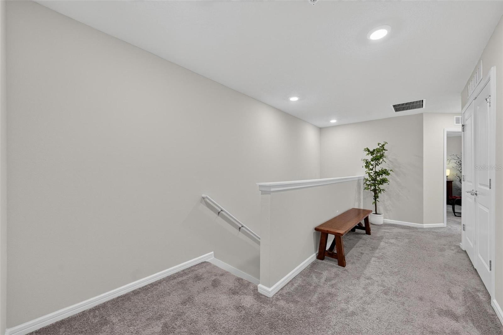 GRAYSON SQUARE - Residential