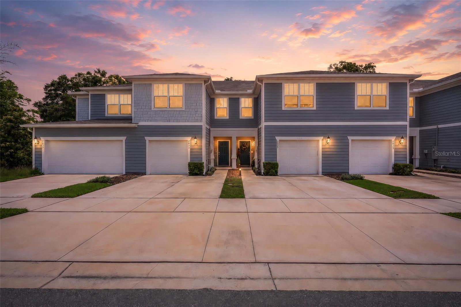 GRAYSON SQUARE - Residential