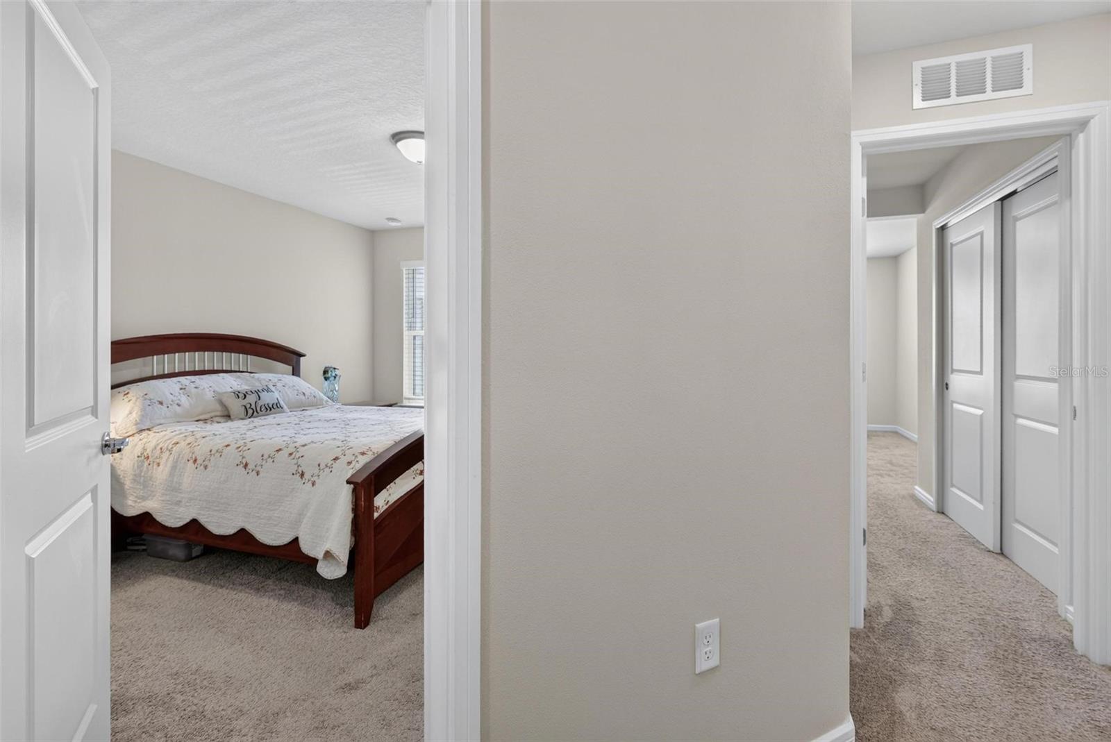 GRAYSON SQUARE - Residential