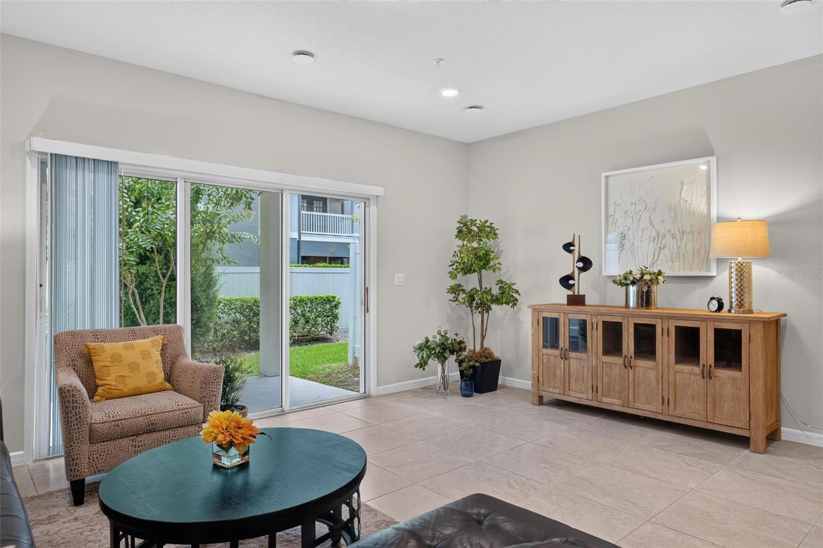 GRAYSON SQUARE - Residential