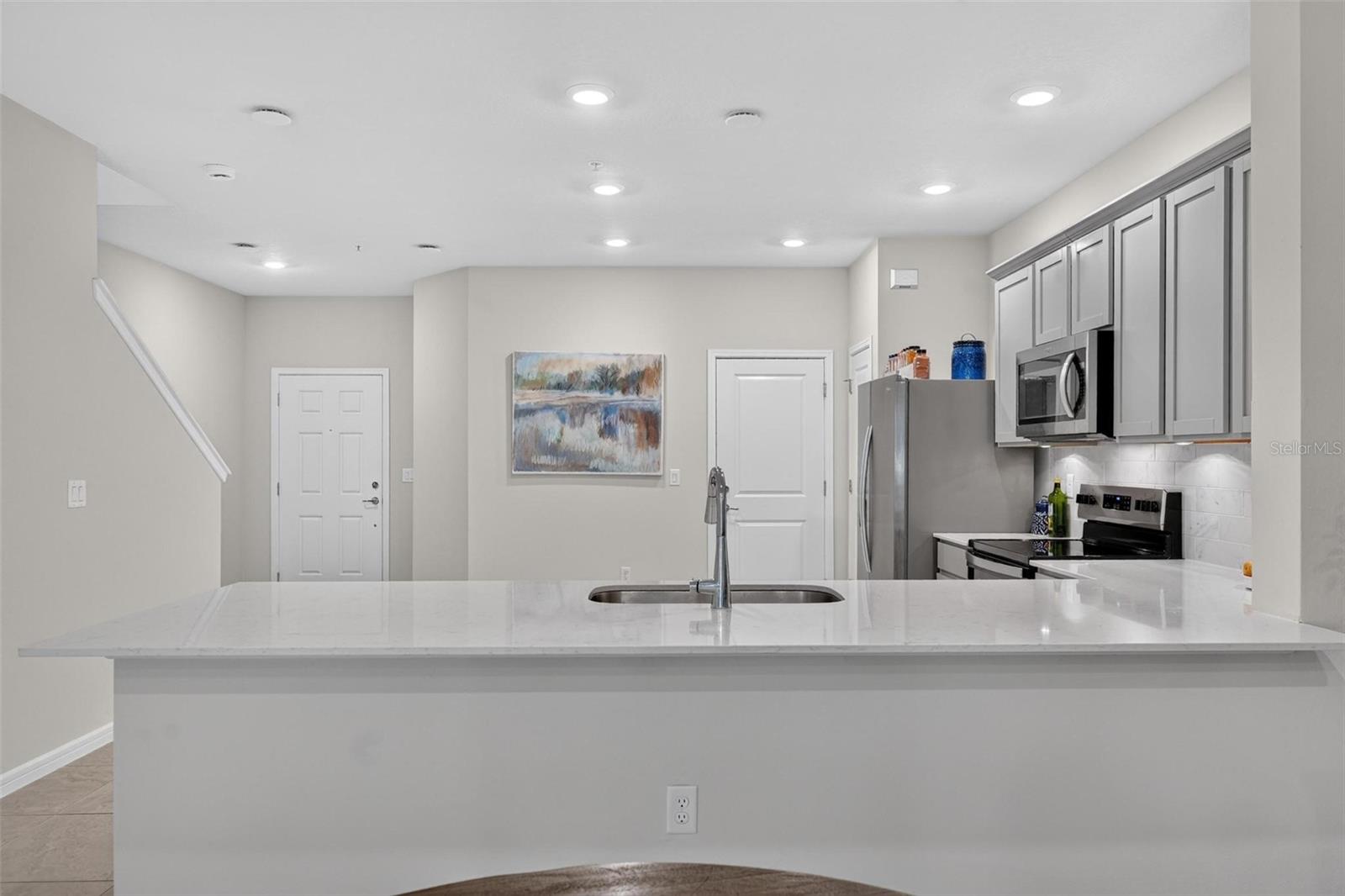 GRAYSON SQUARE - Residential