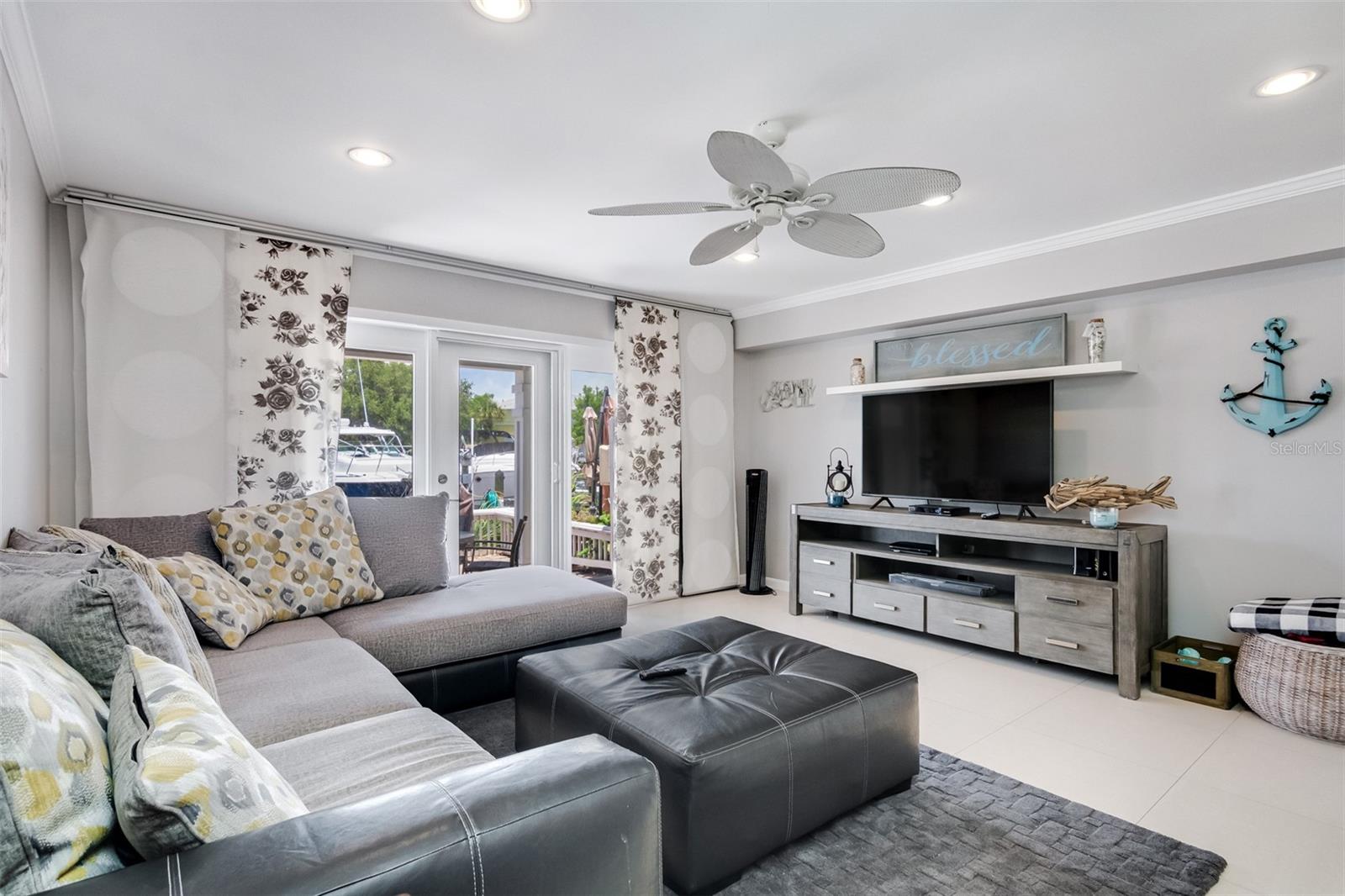 WATERSIDE AT COQUINA KEY SOUTH - Residential