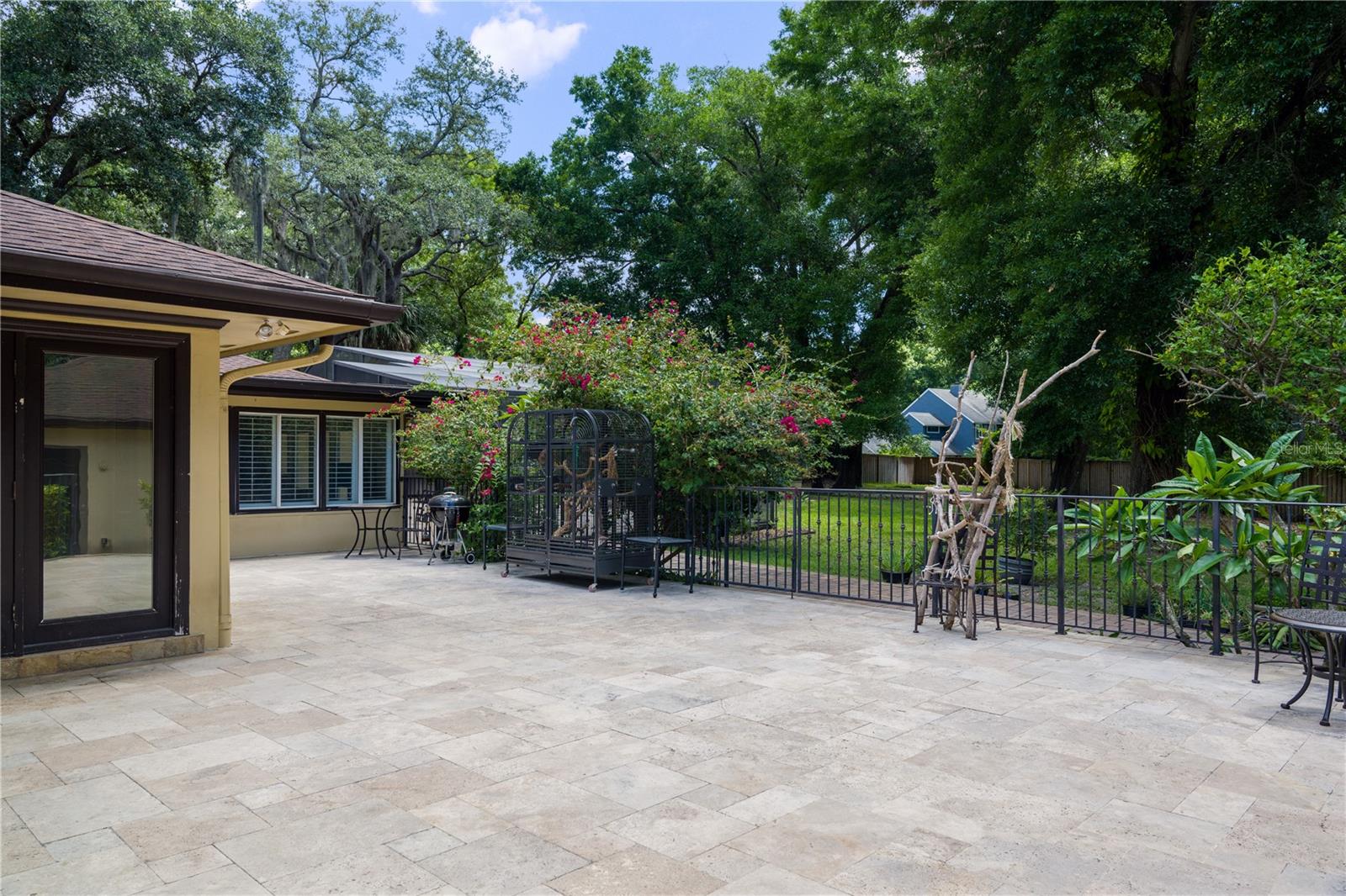 WINDERMERE DOWNS - Residential