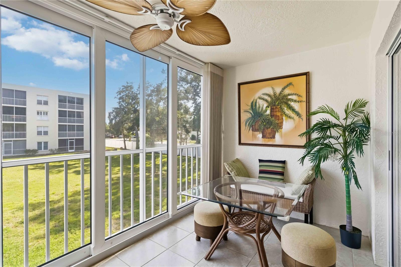 ARBORS AT PINEBROOK CONDO PH I - Residential