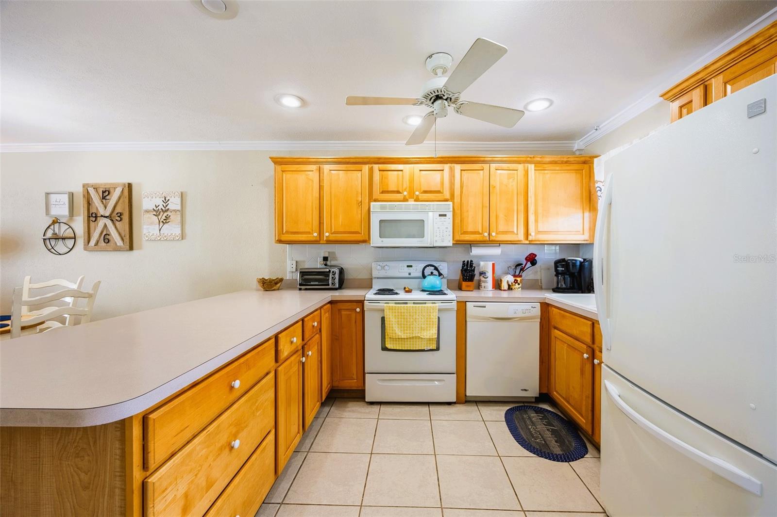 REGENCY CONDO - Residential