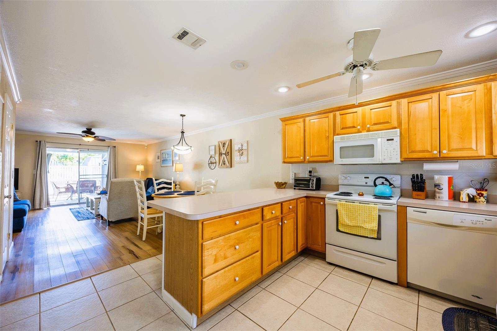 REGENCY CONDO - Residential