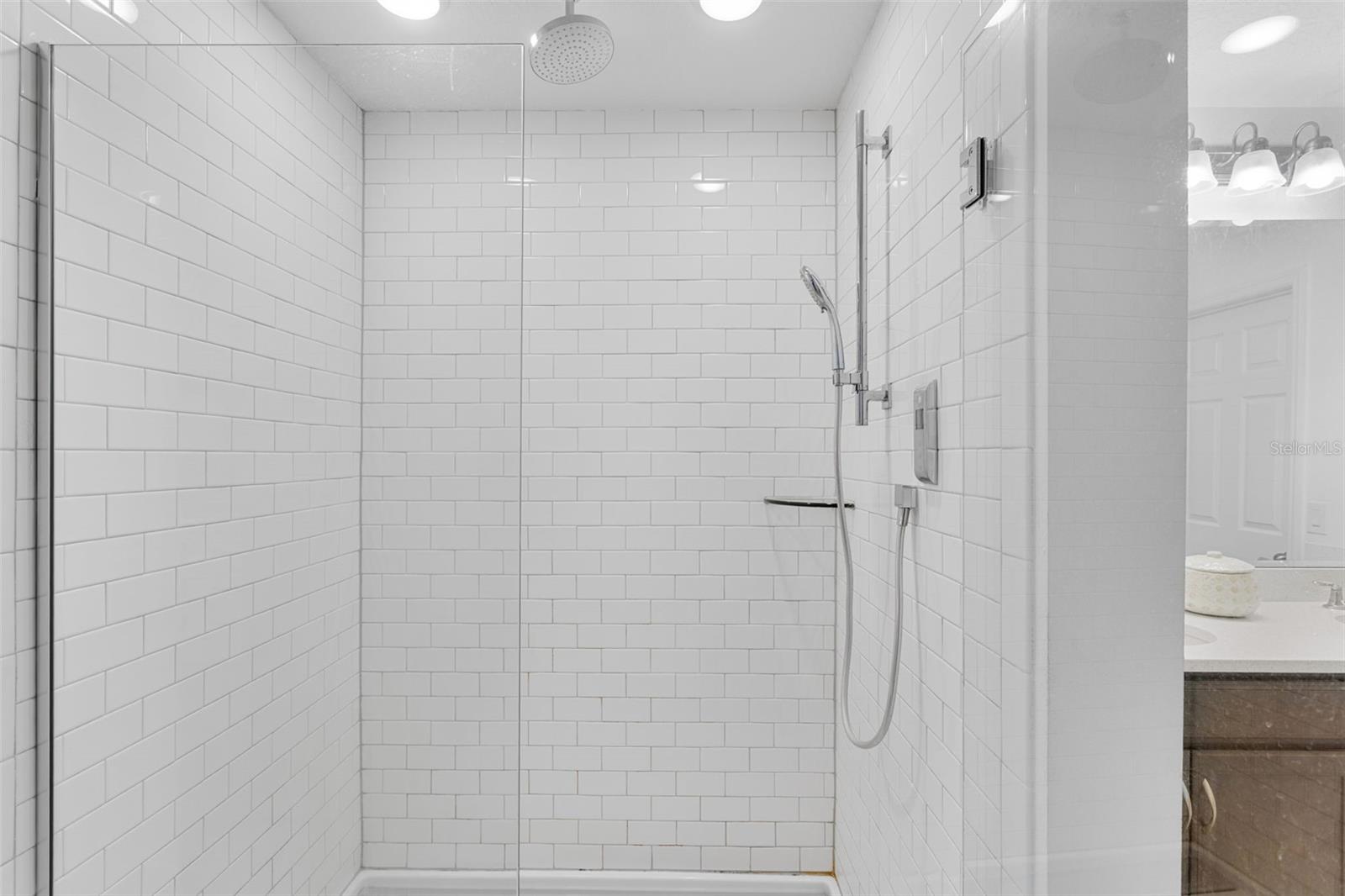 ARDMORE RESERVE PH VI A RE - Residential