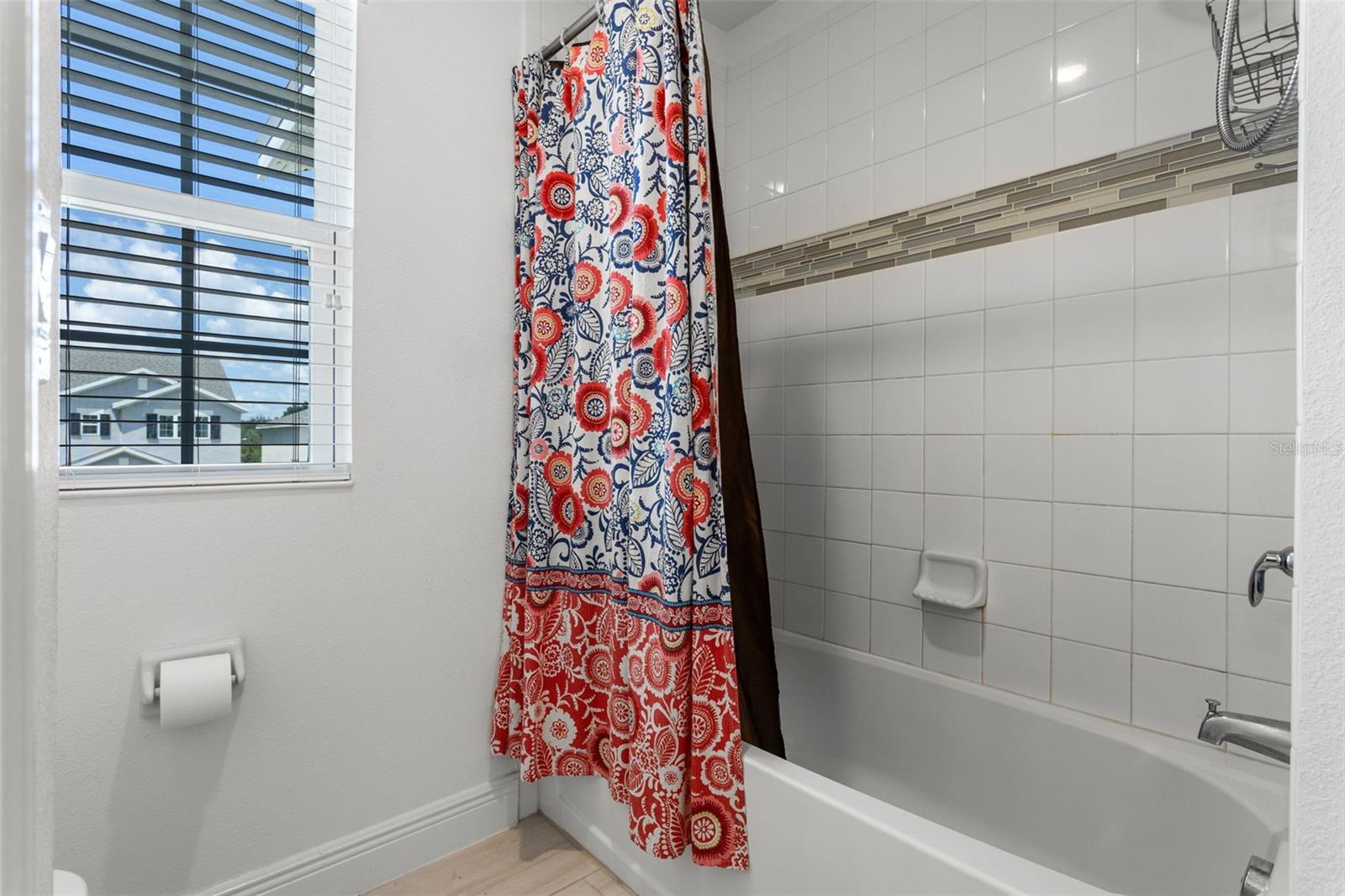 ARDMORE RESERVE PH VI A RE - Residential